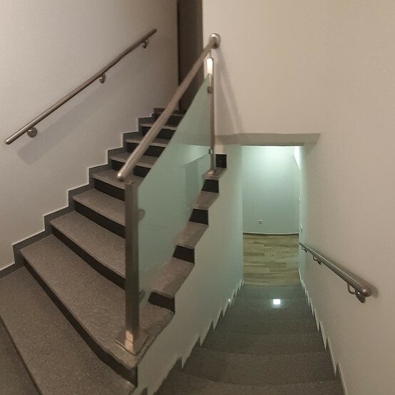 inox staklo stepenište.resized