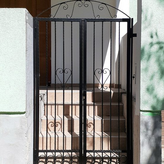 kovana dvokrilna kapija.resized